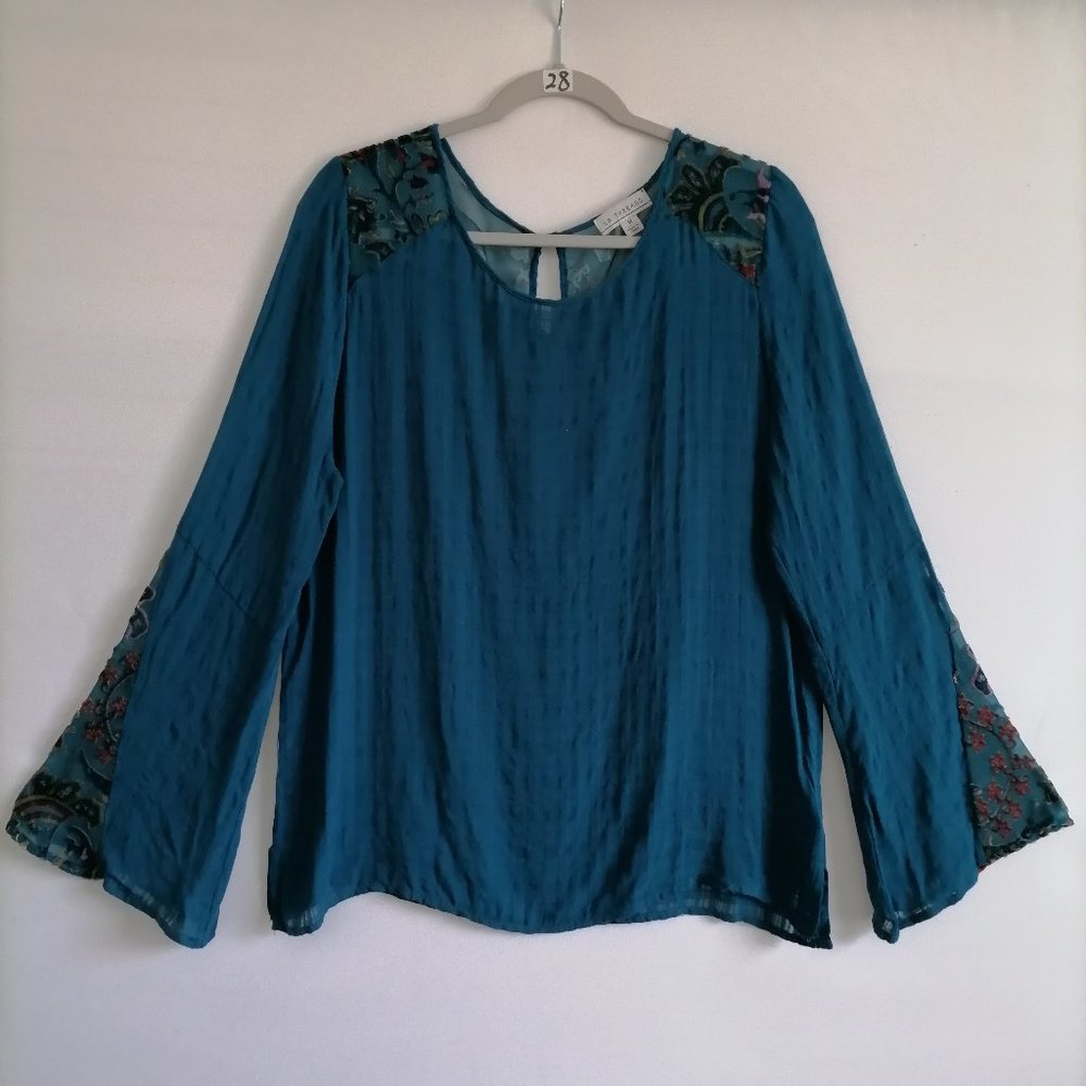 LA THREADS Women's Teal Blue Floral Embroidered Blouse Size M Blemish